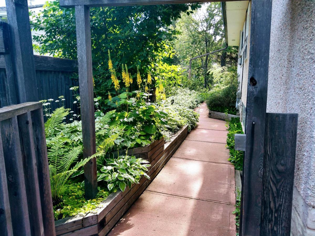 U Of A Homestay, Trails & Whyte Ave Edmonton Dış mekan fotoğraf